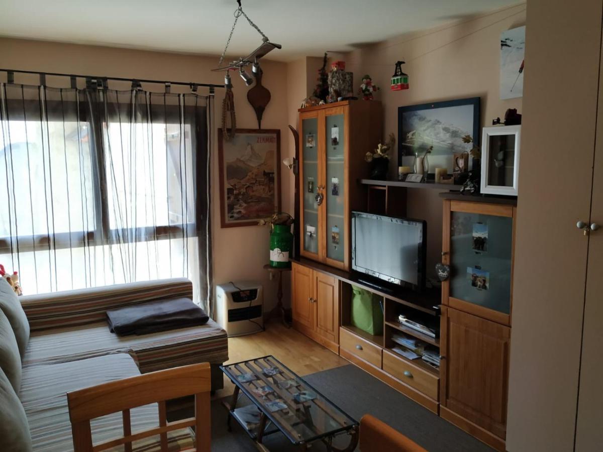 Apartamento En Escarrilla, Sallent De Gallego Ngoại thất bức ảnh